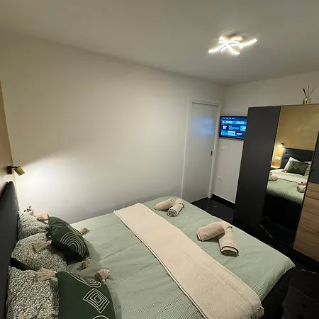 Westate Modern In Old Town - Free Parking Apartament