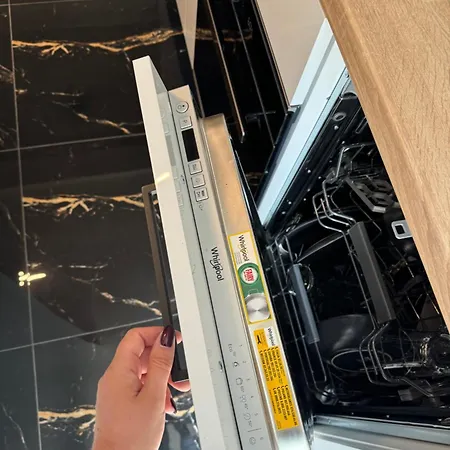 Westate Modern In Old Town - Free Parking *