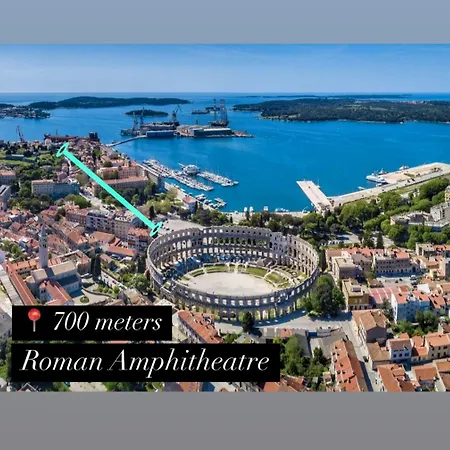 Lila Modern Apartment In Old Town Pula *