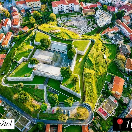 Apartment Lila Modern In Old Town Pula