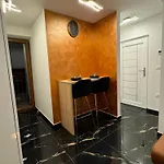 Апартаменты Westate Modern In Old Town - Free Parking Пула