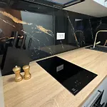 Westate Modern In Old Town - Free Parking Апартаменты *