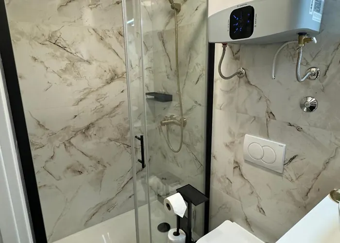 Westate Modern In Old Town - Free Parking